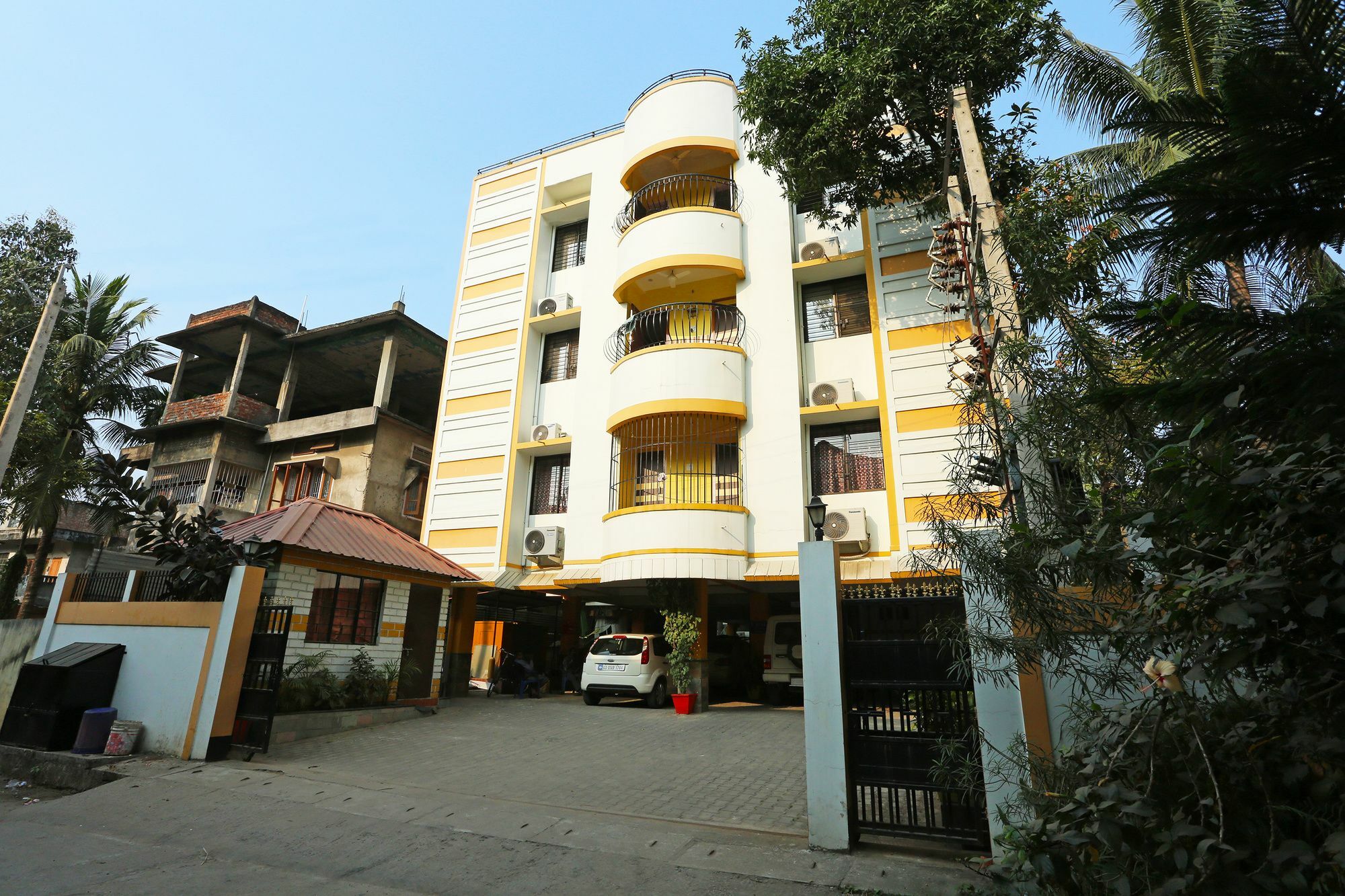 Treebo Umal Homestay Ganeshguri Guwahati Zewnętrze zdjęcie